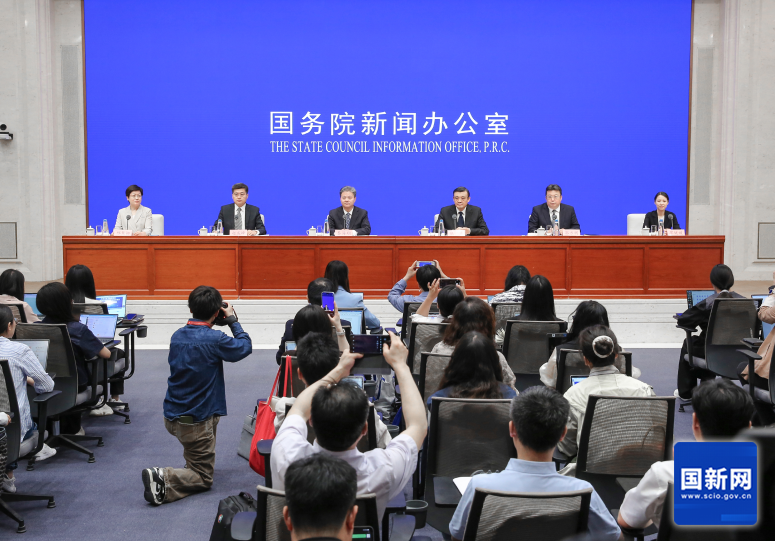 国务院新闻办发布会介绍《关于持续推进城市更新行动的意见》有关